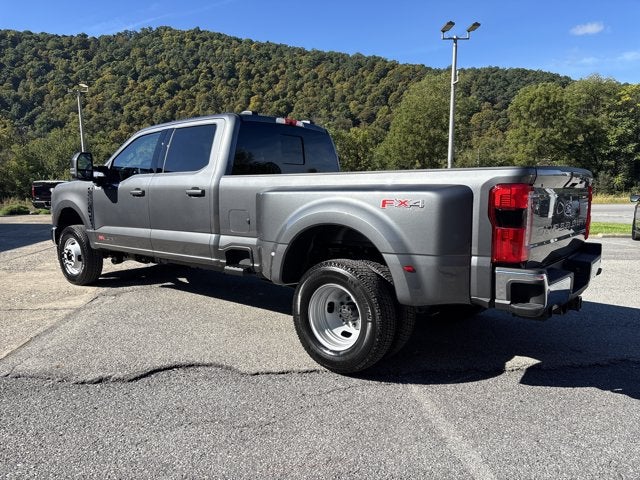 2027 Ford Super Duty F-350 DRW