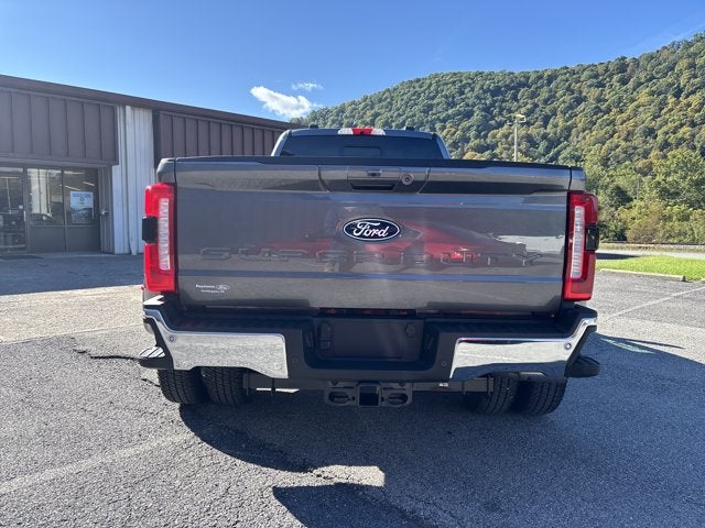 2027 Ford Super Duty F-350 DRW