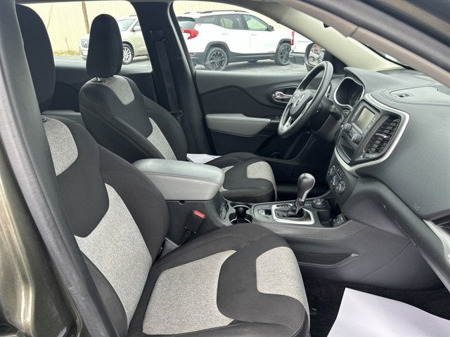 2014 Jeep Cherokee Sport