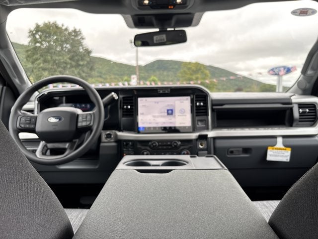 2027 Ford Super Duty F-350® XLT
