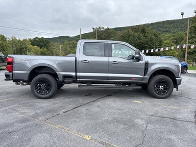 2027 Ford Super Duty F-350® XLT